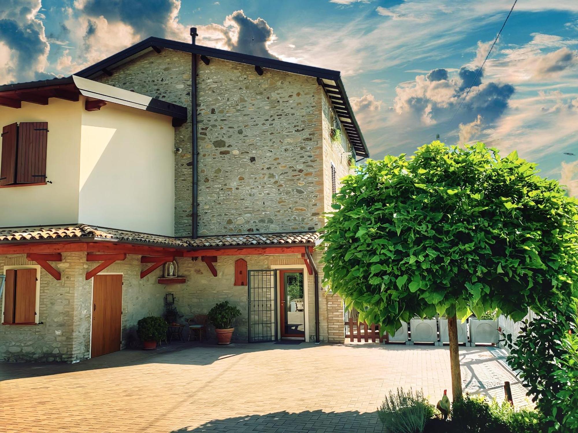 Hotel Casa Due Marie Marano Sul Panaro Exterior foto